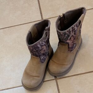 Magellan Outdoors Kids Boots in Brown and Camouflage